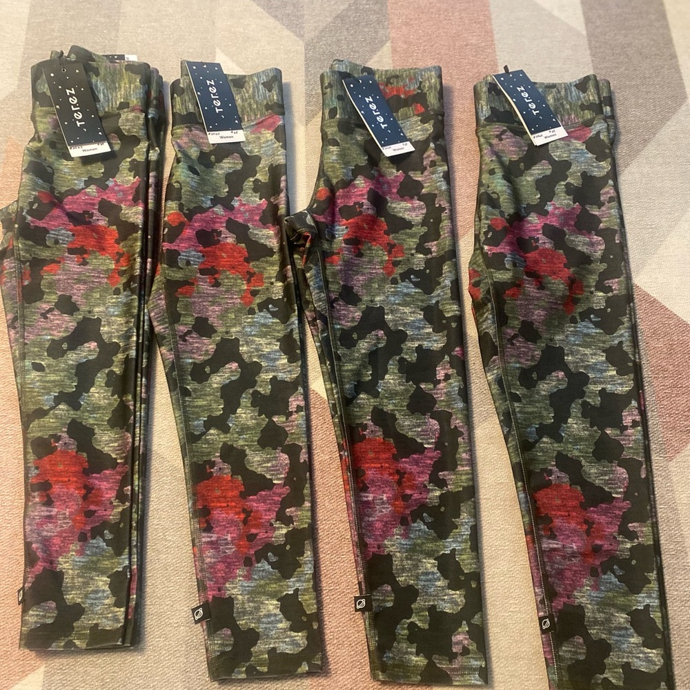 Terez Capri Leggings